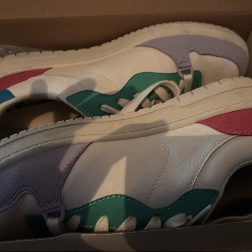 Womans White Multi-Color Athletic Sneakers